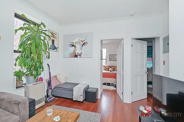 Rented by Keller Williams NYC | media 49