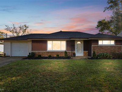 885 Lake Breeze Rd, Sheffield Lake, OH, 44054