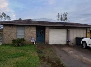 39 Parkland St, Bridge City, TX 77611