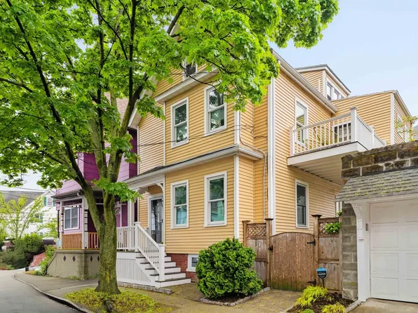 31 Dickinson St, Somerville, MA 02143