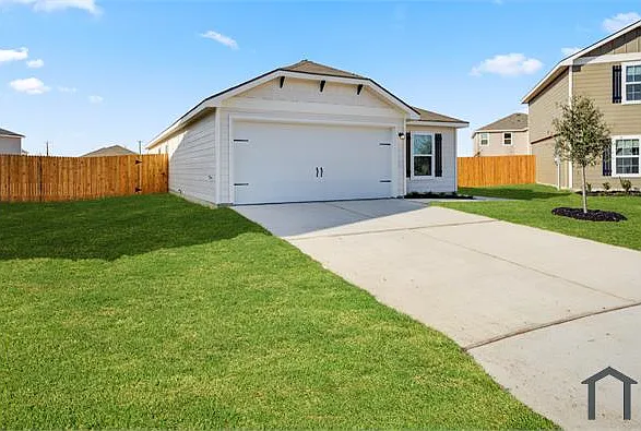 4 bed, 1796 sqft, $2,300 — Photo 3