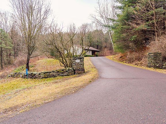 4th image of 89 Pealertown Rd