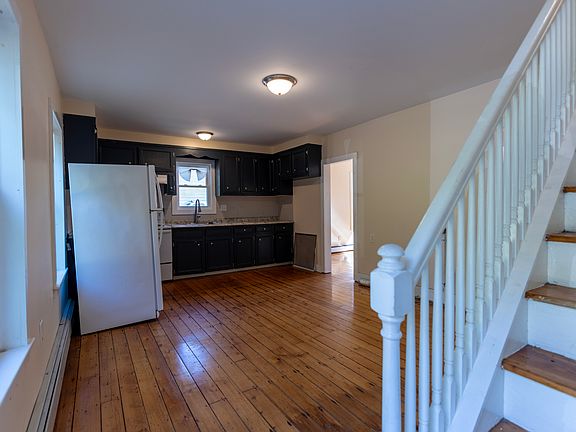 2nd image of 48 Buckley Hill Rd APT B