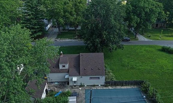5th image of 2311 Sheffield Ave