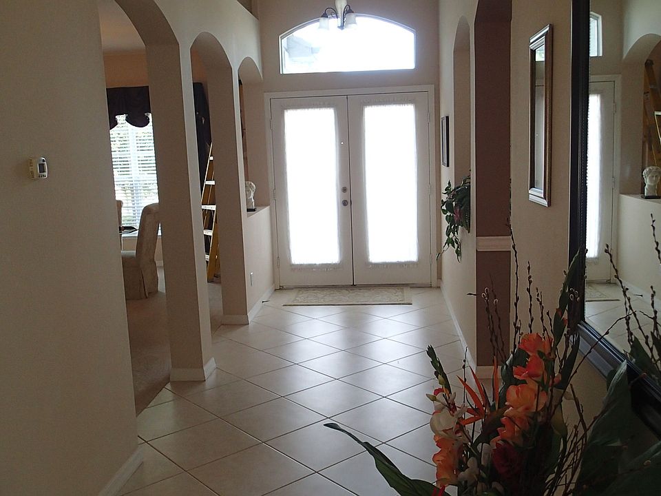 Entry way