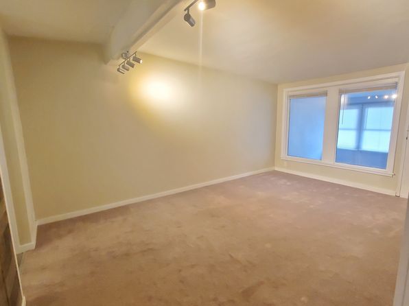 80 Foster St #4