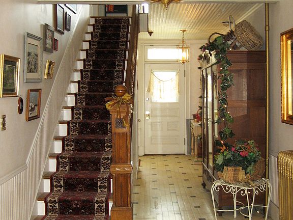 3rd image of 168 Park Ave