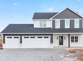 2380 Scheuring Rd, De Pere, WI 54115