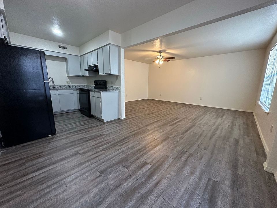 1st image of 2020-2024 Baldwin St #2020-1