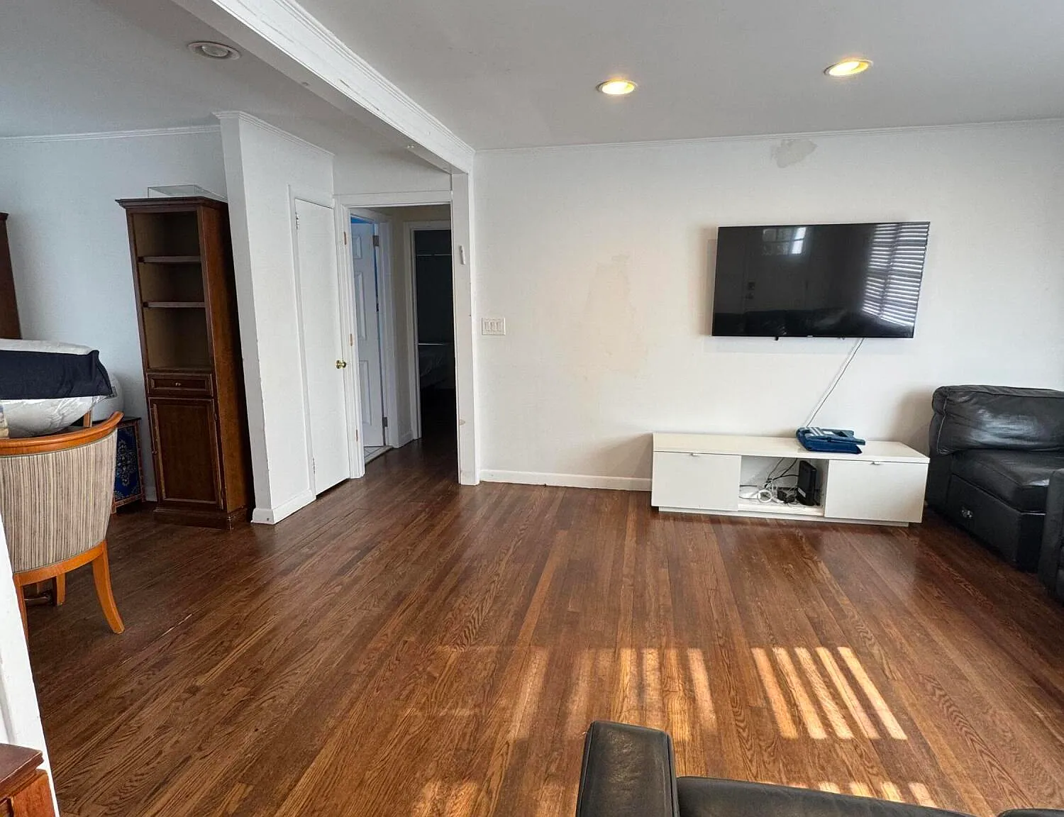4 bed, 1806 sqft, $2,400 — Photo 3