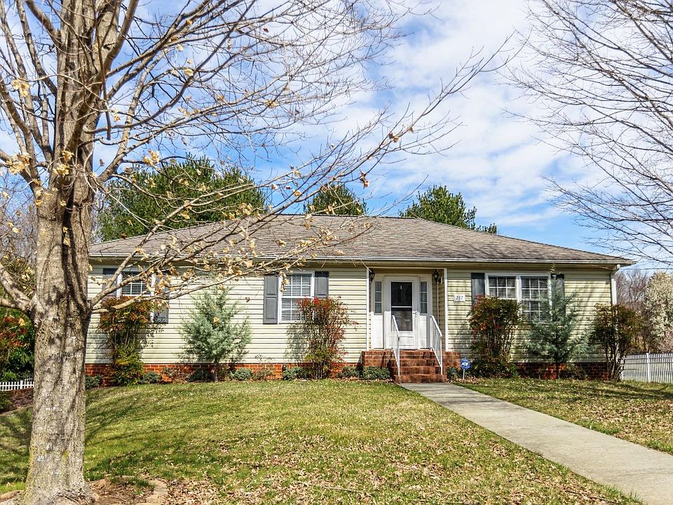 1st image of 217 Farley Branch Dr