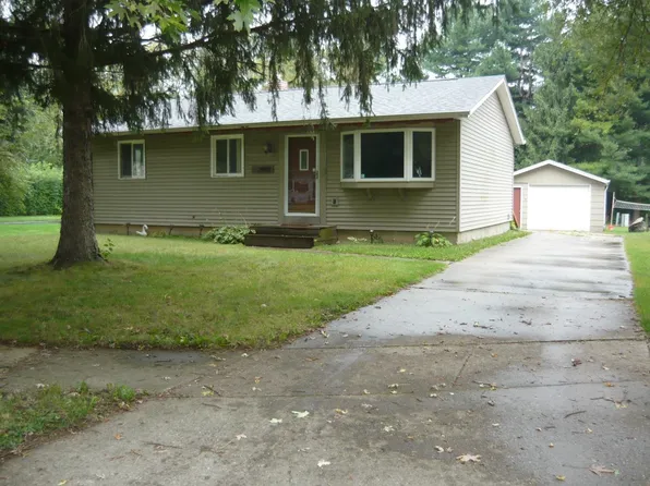 3407 New England Dr, Rockford, IL 61109