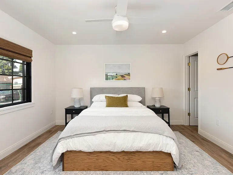2056 Julian Ave — Photo 17