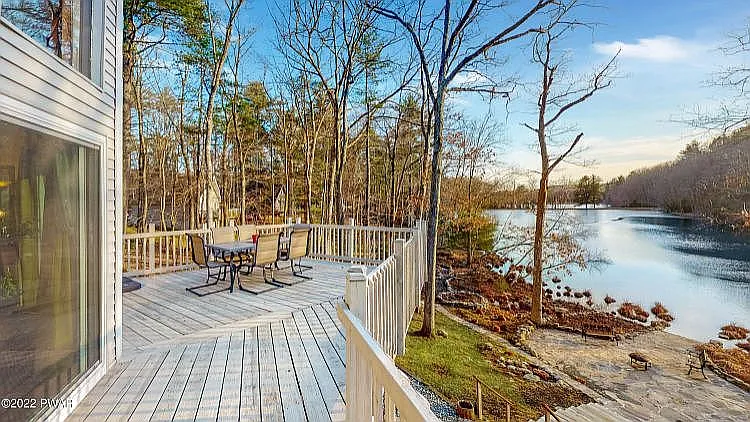 114 Fawn Lake Dr — Photo 4