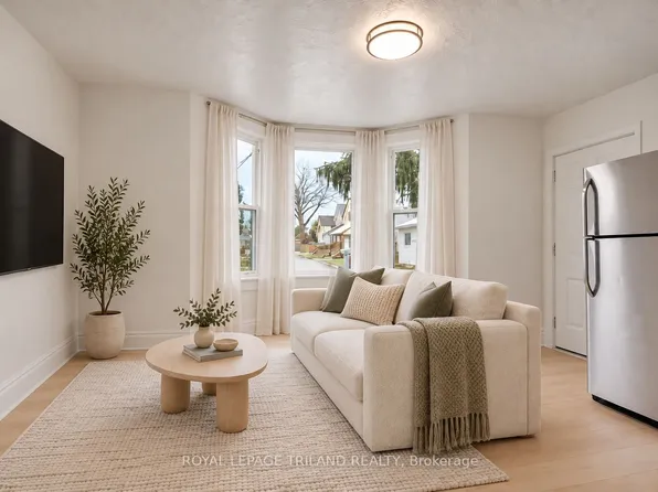 21 Jessie St #2, Saint Thomas, ON N5P 1P7