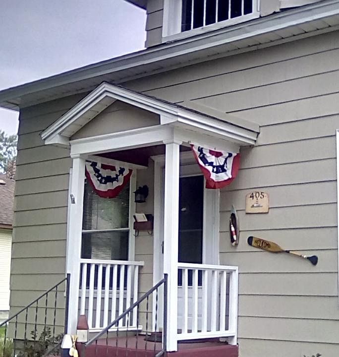 1st image of 405 N William St