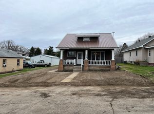502 N Dakota St, Clark, SD 57225
