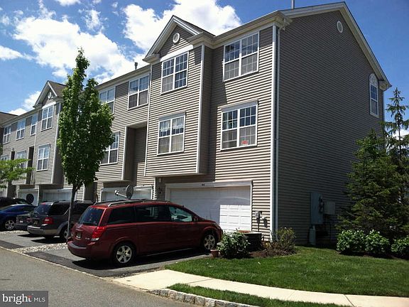 2nd image of 99 Woodlake Dr