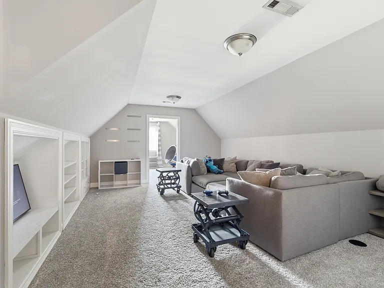 3722 Bosk Ln — Photo 9