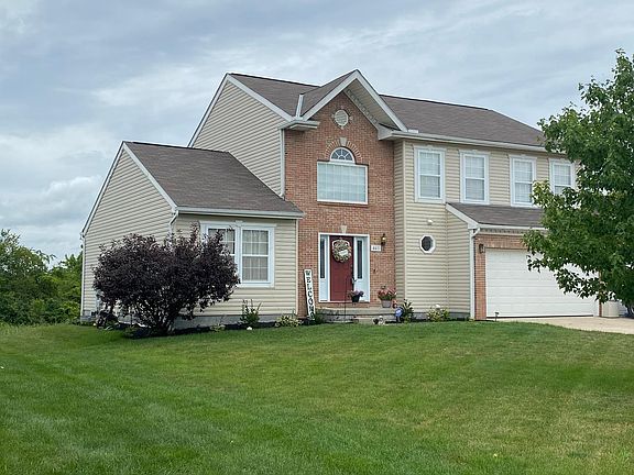 3rd image of 461 Cherry Hill Ct