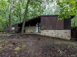 252 Hartzell Rd, Zelienople, PA 16063