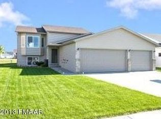 973 39 1/2 Ave W, West Fargo, ND 58078