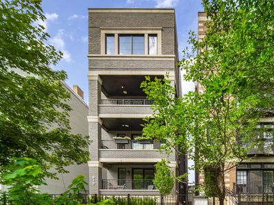 912 W Roscoe St #PENTHOUSE, Chicago, IL, 60657