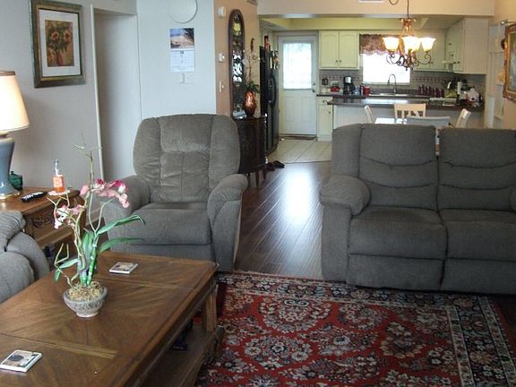 3rd image of 1046 Lake Sebring Dr
