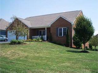 38 Stoney Creek Cir, Waynesboro, VA 22980