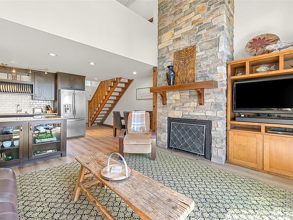 5th image of 7806 Birch Bay Drive #210