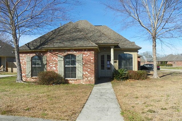 1st image of 2383 Woodbend Dr