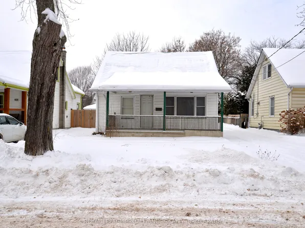 66 Fergus St, Kingston, ON K7K 4L2