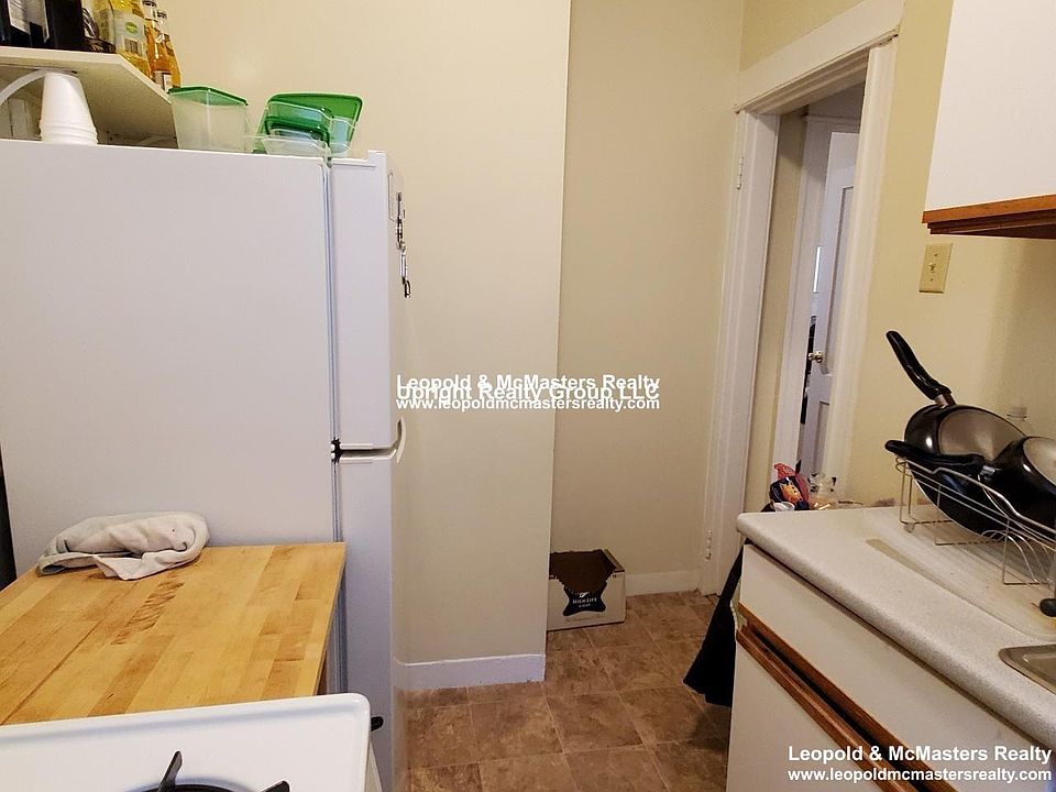 2nd image of 217 Kelton St #11O