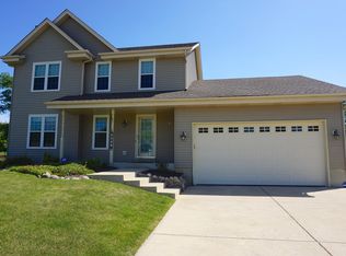 6351 Ambassador Ln, Caledonia, WI 53402