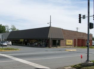 1613 Main St, Pine Bluff, AR 71601