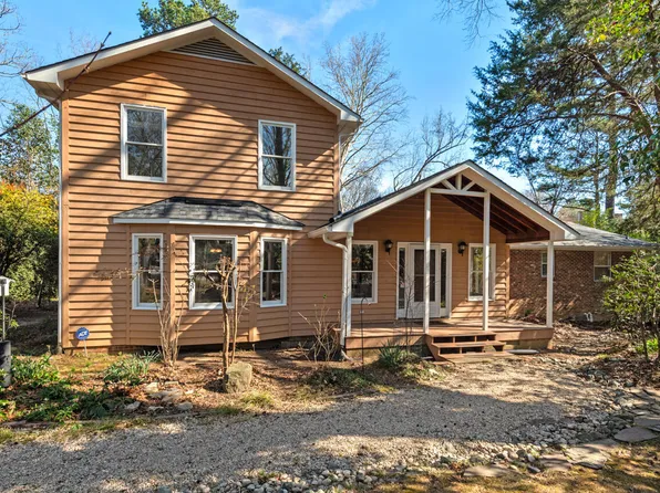 102 Watters Rd, Carrboro, NC 27510