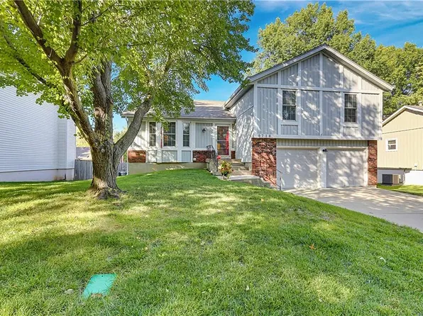 9718 W 49th Ter, Merriam, KS 66203