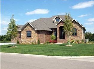 4042 N Stone Barn St, Maize, KS 67101