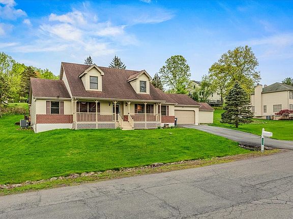 4th image of 225 Northpark Dr W