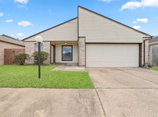 6611 Grandvale Dr, Houston, TX 77072
