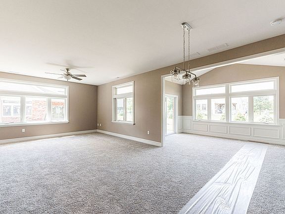 5th image of 437 Stearn Dr #437