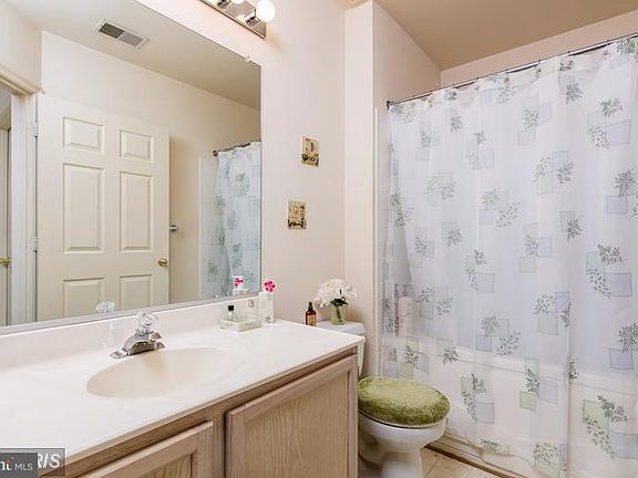 5th image of 304 Gatehouse Ln #304I