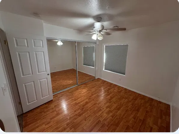 861 Pebble Brook St, Las Vegas, NV 89110