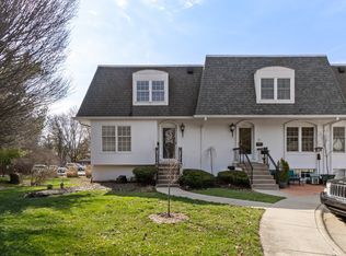 1221 Kings Cove Ct, Indianapolis, IN