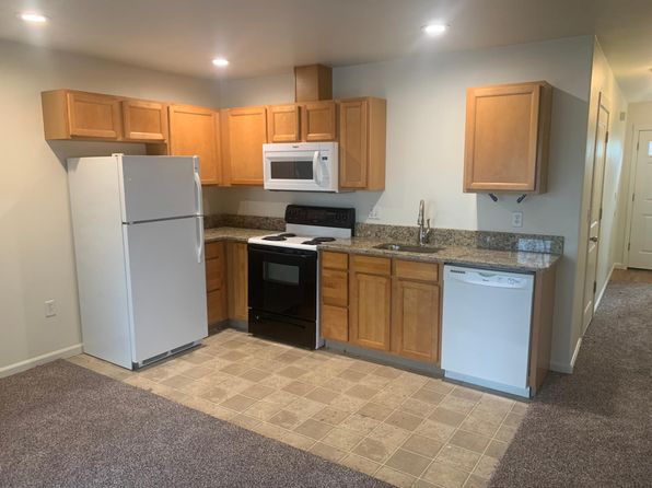 910 NW Wade St UNIT 2