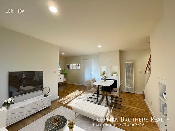 4th image of 1807 Oak St #A