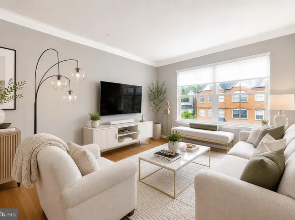 2090 Clipper Park Rd, Baltimore, MD 21211
