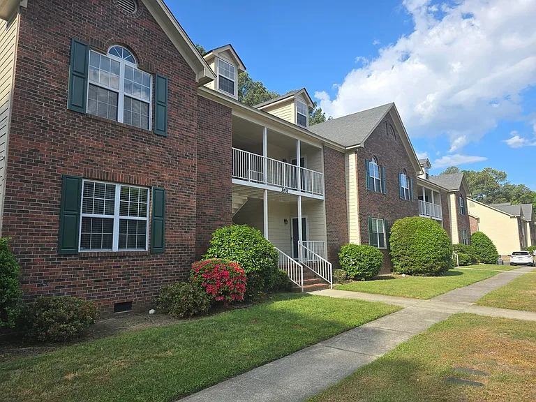 3411 Lainey Ln #C — Photo 1
