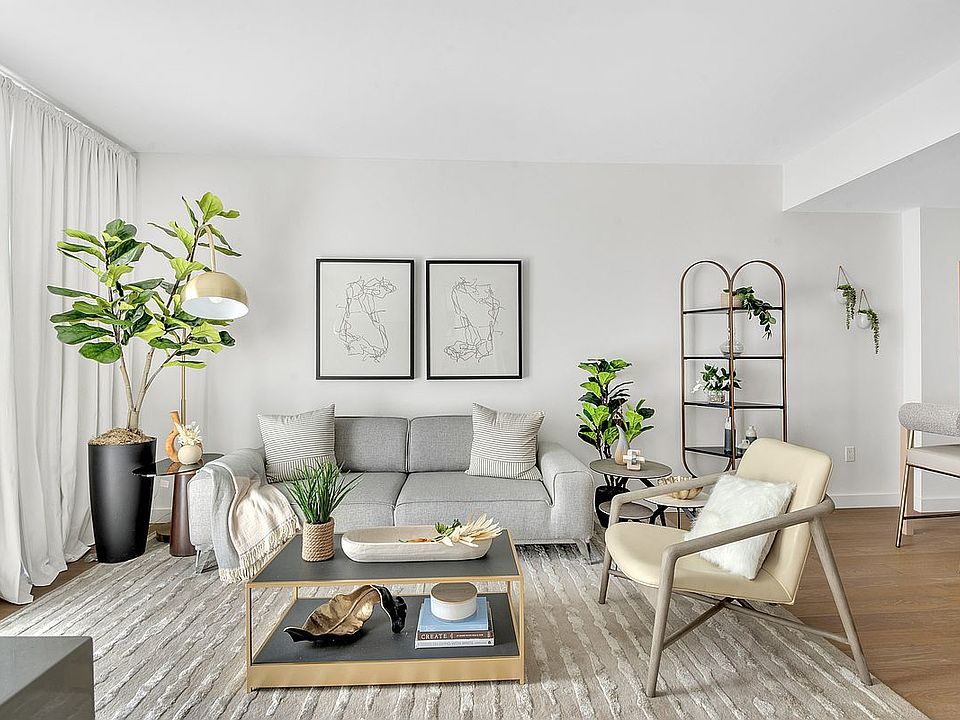 1st image of 500 W 45th St Unit 207