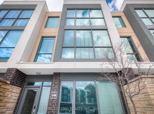 80 Little Creek Rd #3, Mississauga, ON L5R 0E9